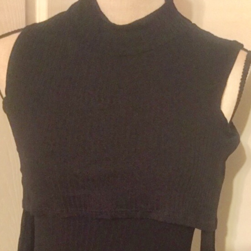 BLACK COLD SHOULDER RIBBED DRESS - Picture 8 of 11